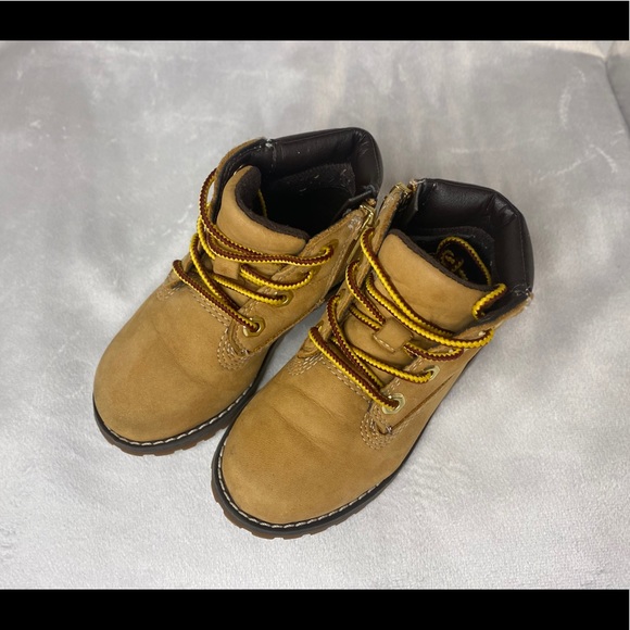 Toddler Timberland Boots - Picture 3 of 4